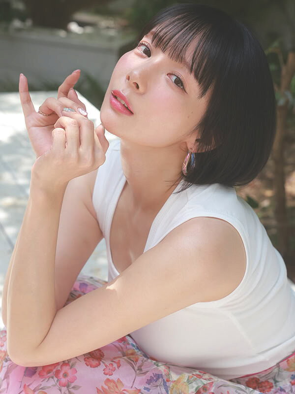 楽天市場】岡田紗佳（タレント｜カレンダー）：本・雑誌・コミックの通販