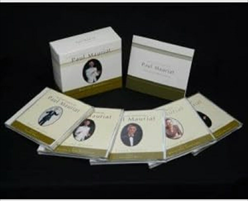 商品説明 収録曲 「音の魔術師、ポール・モーリアのヒット曲を全90曲収録した、5枚組CD-BOX！ 「恋はみずいろ」「オリーブの首飾り」「エーゲ海の真珠」など代表的なヒット曲はもちろん、ラテン曲やクラシック曲、映画音楽など、幅広いジャンルの楽曲を、ポール・モーリアのアレンジでお楽しみいただけます。 CD5枚組 / 別冊解説書付き / 化粧BOX入り 商品仕様 形式 5CD 品番 DCU-2161 JAN 4988011900280 発売日 発売元 ユニバーサルミュージック ※仕様・収録内容は告知なく変更になる場合がございます。 登録日 2024.07.24＜ 注 意 事 項 ＞ ◆おまけカレンダーに関する問合せ、クレーム等は一切受付けておりません。 絵柄はランダムとなります。絵柄の指定は出来かねます。 予めご了承ください。