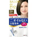 区分：医薬部外品　サロンドプロ 無香料ヘアカラー 早染めクリーム5A (深みのあるアッシュブラウン)ニオイのない無香料タイプの早染めタイプの白髪染めです。コネクター成分配合で、髪の生え際や分け目がキレイに染まります。残った分は取り置きできるクリームタイプ。 使用方法1. 1剤と2剤を同量出し、混ぜ合わせます。2. 乾いた髪にコームブラシでムラなく塗ります。3. 15分ほど放置後、よくすすぎ、シャンプー・リンスで仕上げます。 使用上の注意●仕上がりはもとの髪色、白髪の量、髪質、室温、放置時間により異なります。●白髪の量が多めの方はカラーガイドよりも明るめに、少なめの方は暗めに仕上がります。●すでに暗めの色で染めている髪は、その色より明るく染め変えることは困難です。 成分・SヘアカラーC5A 1剤 医薬部外品 40g有効成分: オルトアミノフェノール、パラフェニレンジアミンその他の成分: 1,3-プチレングリコール、DL-リンゴ酸ナトリウム、L-アスコルビン酸、エタノール、オリブ油、カンゾウエキス、ジエチレントリアミン五酢酸五ナトリウム液、ステアリルアルコール、ステアリン酸、セタノール、ポリエチレングリコール200、ポリオキシエチレンステアリルエーテル、ポリオキシエチレンベヘニルエーテル、ポリ塩化ジメチルメチレンピペリジニウム液、モノエタノールアミン、レゾルシン、ローヤルゼリーエキス、亜硫酸ナトリウム、塩化ステアリルトリメチルアンモニウム、加水分解シルク液、常水、精製水、大豆たん白加水分解物、濃グリセリン、流動パラフィン、硫酸マグネシウム・OXクリーム MN2 2剤 医薬部外品 40g有効成分:過酸化水素その他の成分: ジエチレングリコールモノエチルエーテル、ステアリルアルコール、セタノール、ヒドロキシエタンジホスホン酸液、フェノキシエタノール、ポリエチレングリコール400、ポリオキシエチレンセチルエーテル、リン酸、リン酸水素ニナトリウム、精製水、流動パラフィン ご注意・ご使用の際は、必ず使用説明書をよく読んで正しくお使いください。・ヘアカラーはまれに重いアレルギー反応をおこすことがあります。・次の方は使用しないでください。 今までに本品に限らずヘアカラーでかぶれたことのある方。 今までに染毛中または直後に気分の悪くなったことのある方。 頭皮あるいは皮膚が過敏な状態になっている方(病中、病後の回復期、生理期、妊娠中等。) 頭、顔、首筋にはれもの、傷、皮膚病がある方。・ご使用の際には使用説明書にしたがい、毎回必ず染毛の48時間前に皮膚アレルギー試験(パッチテスト)をしてください。・薬剤や洗髪時の洗い液が目に入らないようにしてください。・眉毛、まつ毛には使用しないでください。・幼小児の手の届かないところに保管してください。・高温や直射日光を避けて保管してください。・幼小児には使用しないでください。・残った混合クリームは効果がありませんので、必ず捨ててください。*ヘアカラーの匂いがありません。お子さまが誤って口に入れないようにご注意ください。 発売元、製造元、輸入元又は販売元：ダリヤブランド：サロンドプロJAN：49046511798861cs：36原産国：日本広告文責：アットライフ株式会社TEL 050-3196-1510※商品パッケージは変更の場合あり。メーカー欠品または完売の際、キャンセルをお願いすることがあります。ご了承ください。⇒サロンドプロ　ヘアカラー商品一覧はこちら