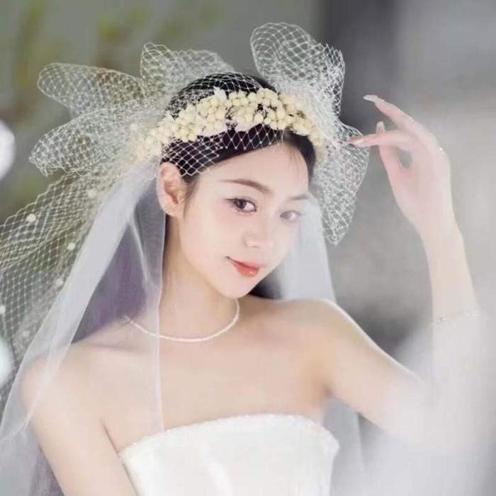 上品 冠 ティアラ 髪飾り 結婚式 花嫁 リボン チュール ブライダル 花 ヘッドドレス カチューシャ ウェディングベール