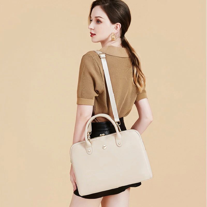 パソコンバッグ 防水 PCバッグ 斜め掛け 肩掛け 手提げ ノートパソコンバッグ レディース メンズ パソコンケース ショルダー ビ