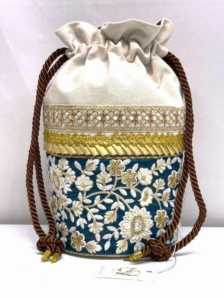 樂天商城 - s24t-0466y【中古】【未使用】art.m　巾着　バッグ　インド刺繍　刺繍　帆布　ハンドメイド　レディース【9800円以上で沖縄・離島などの一部地域も送料無料での発送となります。】