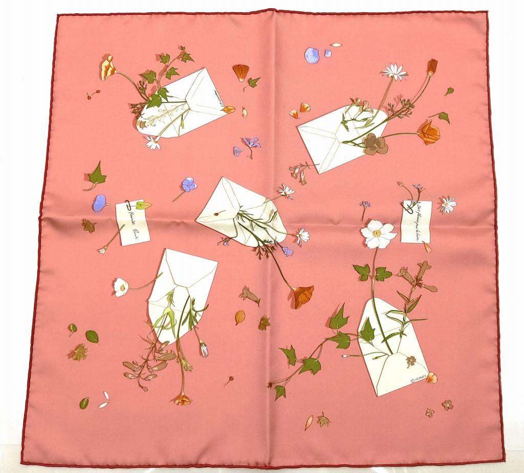 25k-219t【中古】HERMES エルメス プチカレ45 スカーフ 花の手紙 ピンク シルク100% Des fleurs pour le dire レディース ハンカチーフ フランス製【9800円以上で沖縄・離島などの一部地域も送料無料での発送となります。】