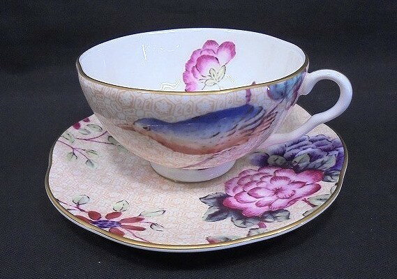 Rakuten - 26g-580x【中古】WEDGWOOD ウェッジウッド　ハーレクインコレクション　CUCKOO カッコー　カップ&ソーサー　箱なし　本体のみ【9800円以上で沖縄・離島も送料無料】