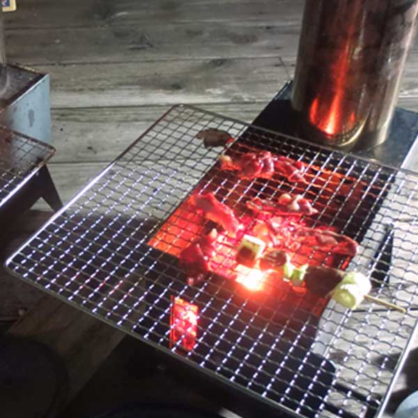 モキ製作所 組立式 俺のかまど MK6Kかまど ストーブ bbq kamado かまど 羽釜セット ハンゴウ 飯盒 焚き火台 焚火 キャンプ用品 キャンプ ストーブ 薪ストーブ 薪ストーブ キャンプ 焼き鳥コンロ yojo-10020977 養生・建築資材のマモルデ サンプル画像2