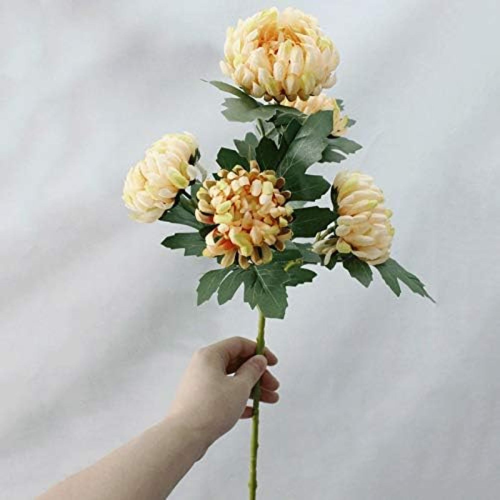 【20%OFFクーポン】造花 結婚式の家の居間の装飾のための葉の人工絹の花と菊の枝 花束