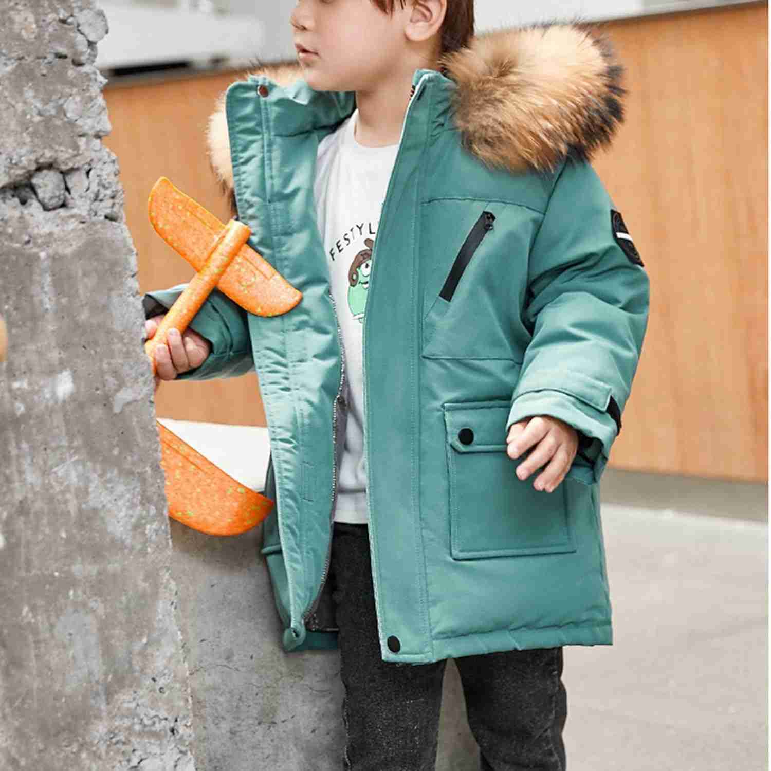 【20%OFFクーポン】キッズ ダウンジャケット 子供 男の子 ダウンコート ベンチコート フード付き ファー付き 中綿コート アウター ジュニア 防寒 保温 おしゃれ ボーイズ 通学 雪遊び 冬