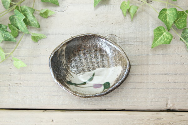 【益子焼】たたら作りのやし形の小さな豆皿【単品1枚】