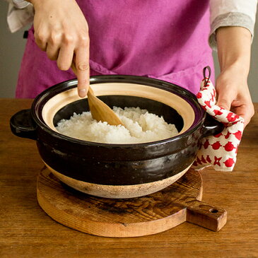 【送料無料】【残暑見舞い ギフト】かまどさん 3合炊き 三合炊き【ご飯 鍋 かまどさん 3合 お米 米 土鍋 炊飯 ご飯 おいしい 伊賀焼窯元 長谷製陶 土鍋】【内祝い お返し 出産内祝い 結婚祝い 快気祝い お祝い 贈り物】【お中元 ギフト プレゼント】