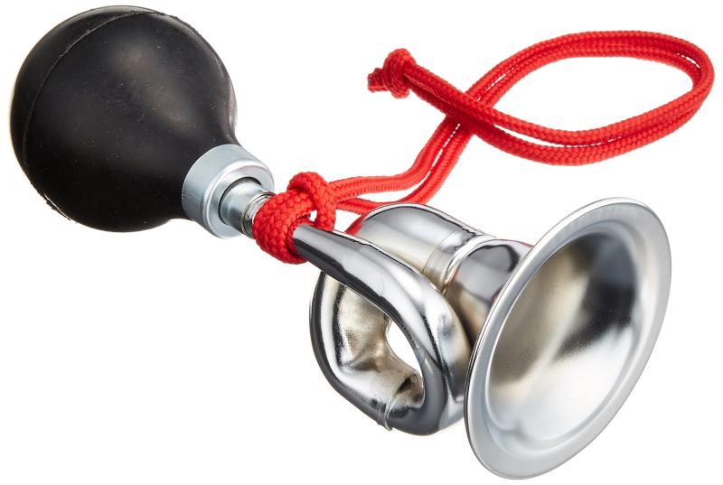 キクタニ (Kikutani) パッラ パフパフラッパ ラッパホーン CH-91【大きな音量】CH-91は、その大きくて高い音が特徴で、インパクトを与えるために十分な効果を発揮します。音量が大きく、遠くからでもはっきりと音を聞き分けることができます。【多用途な使用】有名な番組のテーマソングに使用されたり、ラテン系の明るい音楽で多く用いられています。多様な音楽シーンでその性能を発揮します。【屋外での使用に最適】屋外での使用にも対応しており、運動会などのイベントでその音をしっかりと響かせることができます。「CH-91」は、音のインパクトを最大限に活用できるアイテムで、音量が大きく、遠くまでしっかり届く音を提供します。音楽イベントや屋外活動など、さまざまなシーンでその効果を実感できます。