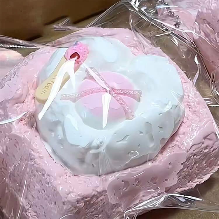 スクイーズ 大サイズ パン ケーキスクイーズ スイーツ スクイーズケーキ 水感スクイーズ おもちゃ かわいい 水感 握るおもちゃ ストレス解消 もちもち おしゃれ オシャレ Y2K 食べ物スクイーズ 握って遊ぶ パ そっくり yorozuyahonntenn-10024220 ヨロズヤホンテン サンプル画像2
