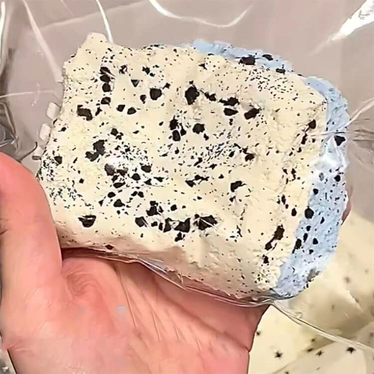 大サイズ スクイーズケーキおもちゃ 水感スクイーズ 大きいパン スクイーズ パン型 ケーキ フード 伸縮性のある おもちゃ しっとり感 ストレス解消 暇つぶし 袋に押し込んで ゆっくりと反発し 手作り 感覚おもちゃ 子供 大人 兼用 記念品 yorozuyahonntenn-10024313 ヨロズヤホンテン サンプル画像2
