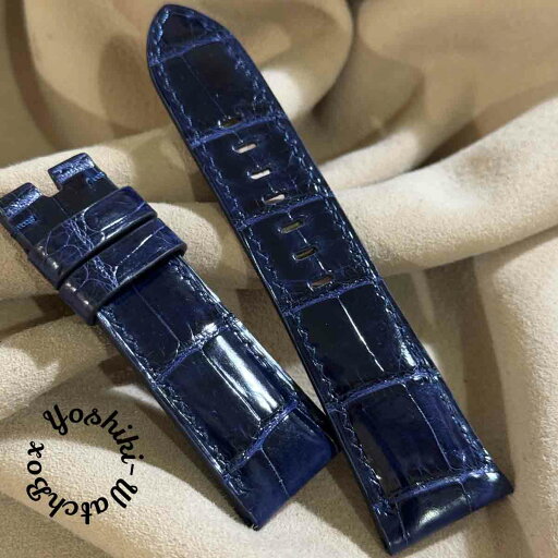 cro-1939 クロコダイル レザー 腕時計 ベルト ブルーグロス仕上げ (ラグ幅26 mm - バックル幅22 mm) cro-1939 クロコダイル レザー 腕時計 ベルト ブルーグロス仕上げ (ラグ幅26 mm - バックル幅22 mm)
