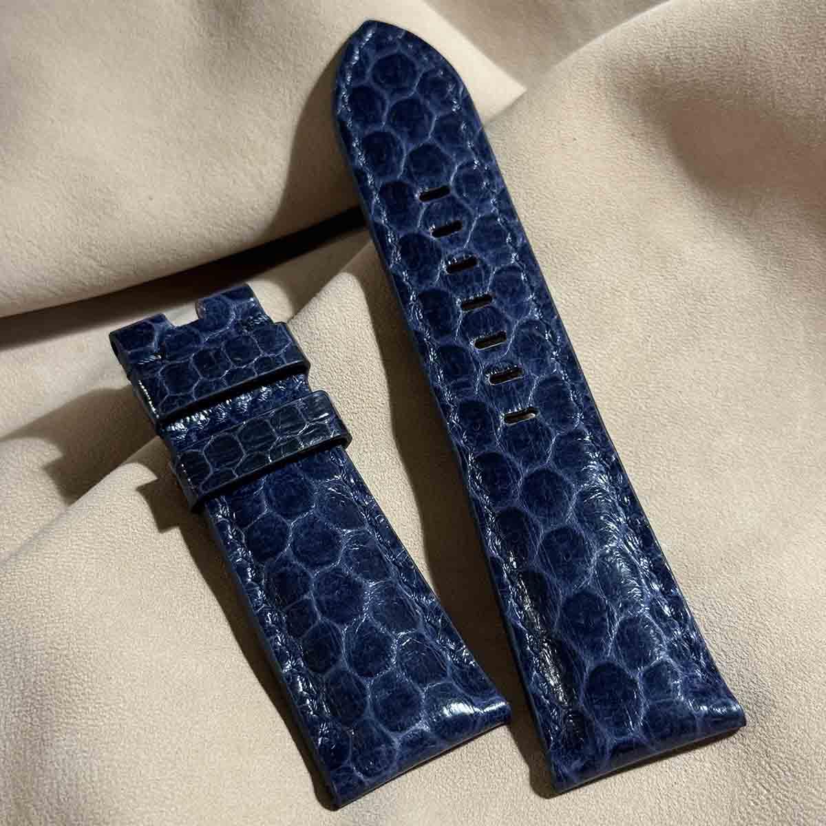 sna-130 シースネイク（ウミヘビ） レザー 腕時計 ベルト ネイビー (ラグ幅26 mm - バックル幅22 mm)