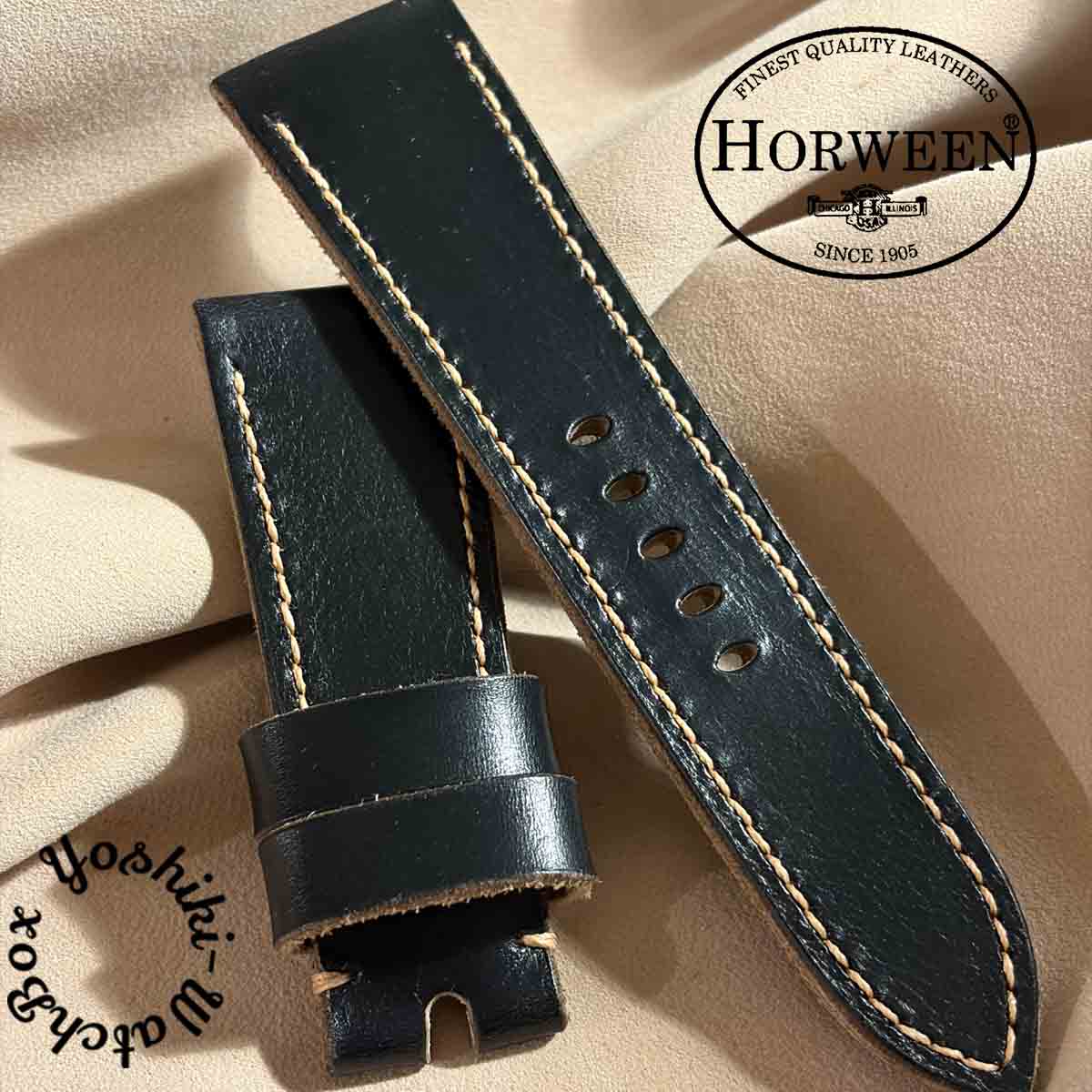 HORWEEN （ホーウィン）クロムエクセルレザー / ブラック腕時計ベルト ラグ幅26 mm- バックル幅22 mm hor-241 【HORWEEN （ホーウィン）とは・・・】1905年創業、100年以上の長い歴史を持つホーウィン社は、クロムエクセルやシェルコードバンといった皮革を製造していることでも有名な、アメリカの老舗タンナーです。【ベルトの仕様に関して】※HOREEN社のレザーに関してはオーダーでも制作しています。※革は全て1点物です。全て違う表情を持っています。画像にてご確認下さい。※ラグ幅、子穴の位置が合わない方はお問い合わせ下さい。■素材: 　 ホーウィン / クロムエクセルレザー■色: 　 ブラック■ステッチ: ベージュ■サイズ: ラグ幅 26 mm/ バックル幅 22 mm■長さ: 125mm / 75mm■子穴位置 ラグ端〜1つ目の子穴上部 / 50 mm ラグ端〜最下部子穴上部 / 76 mm■厚さ: 4 mm■識別番号： hor-241※尾錠はステンレス製の物を取り付けし発送致します。不要な方や取り外して同封がご希望の方は事前に教えて下さい。（デザインや仕上げなどの選択は出来ません。）【オプションに関して】ベルト購入時にオプションで選ぶ事の出来るバックルです。（商品画像内番号）1, パネライに使用されているベルトに通すチューブ（26mm,24mm,22mm)2, ヴィンテージバックルをシルバー925で復刻したバックル（バックル幅18mm,16mm)3, ハンマートーン、シルバー925で制作したバックル（バックル幅22mm,20mm)4, プレーンタイプ、シルバー925で制作したバックル（バックル幅22mm,20mm)5, Dバックル（バックル幅22mm,20mm,18mm)6,Dバックル（バックル幅20mm)7,Dバックル（バックル幅18mm)※3番、4番はオーダーで24mm,26mmでも制作可能です。※Dバックルを選択頂いた場合は付属でおつけしている尾錠は同封しません。※バネ棒は不要な時計もあるので基本的に付属していません。必要な方は同封しますので、教えて下さい。【ご注意】※商品ページ掲載の画像は実際の商品と色・質感等において若干異なる場合がございます。予めご了承いただき、ご注文ください。※返品や交換に関してはお受けできませんので、サイズ、色味などよくご確認下さい。【発送に関して】当ショップの商品は全て送料込みの価格です。通常はクリックポスト（追跡番号有り、ポスト投函）で発送致しますが、合計金額が20000円以上の場合はレターパックプラス（手渡し）にて発送致します。その他ご指定の発送に関しては別途になりますので、ご了承下さい。 2