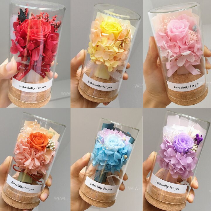 サイズ（約）：高さ（13cm）、幅（6cm）容器材質：コルク蓋、ガラスフラワー材質：プリザーブドフラワー、ドライフラワー注意点：プリザーブドフラワー、ドライフラワーは、生花を特殊加工したり乾燥させたものなので、お手入れ不要の半永久のものです...