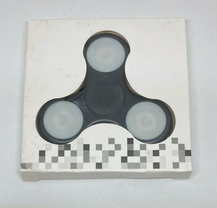 【送料無料】HANDSPINNER ハンドスピナー　ブラック×ホワイト　指スピナー ストレス解消　グ ...