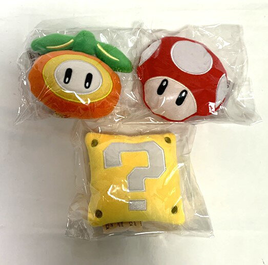 スーパーマリオ ダイカットコインケース 小銭入れ ぬいぐるみ素材のかわいい小銭入れです。 ・ファイアフラワー　サイズ約10×11×3センチ ・キノコ　サイズ約9×10×3センチ ・ハテナブロック　サイズ約9×9×3センチ 3個セットです。 ※写真はイメージサンプルです。あくまでイメージですので、実際の商品と異なります。 （外箱の保証は致しません。） 当店では、商品の初期不良等の返金・交換は致しておりません。申し訳ございませんが万が一初期不良等ございましたらメーカー様に直接お問い合わせをお願い致します。 商品によっては、外箱に（擦り傷・凹み・破れ等）のダメージがある場合がございます。 こちらの商品はゆうメール・普通郵便・定形外郵便での配送のため送料無料とさせていただいております。商品名に記載してあります通り、代金引換不可の商品となっております。ご指定された場合は、 一旦キャンセルとさせていただきます。 お支払方法を代金引換以外のお支払方法で、再度ご注文いただきますようお願い致します。 尚、郵便事故の責任は負うことが出来ませんので、予めご了承ください。 【関連キーワード】 スーパーマリオ ダイカットコインケース 小銭入れ サンアート ファイアフラワー キノコ ハテナブロック ぬいぐるみ小銭入れ ぬいぐるみ マスコット おもちゃ 玩具 ポイント消化
