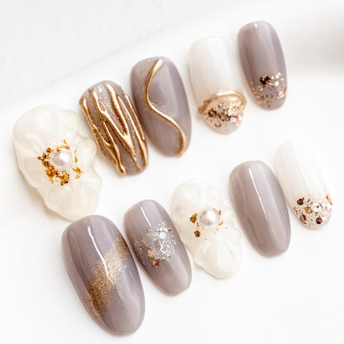 Sun&Beam Nails 手作り ネイルチップ ミディアム ショート オーバル ニュアンス 金 ブラウン 人気 3D おしゃれ 可愛い デザイン つけ爪 付け爪 収納ボックス付き 10枚入 (#14 真珠・ローズグレイ · M)
