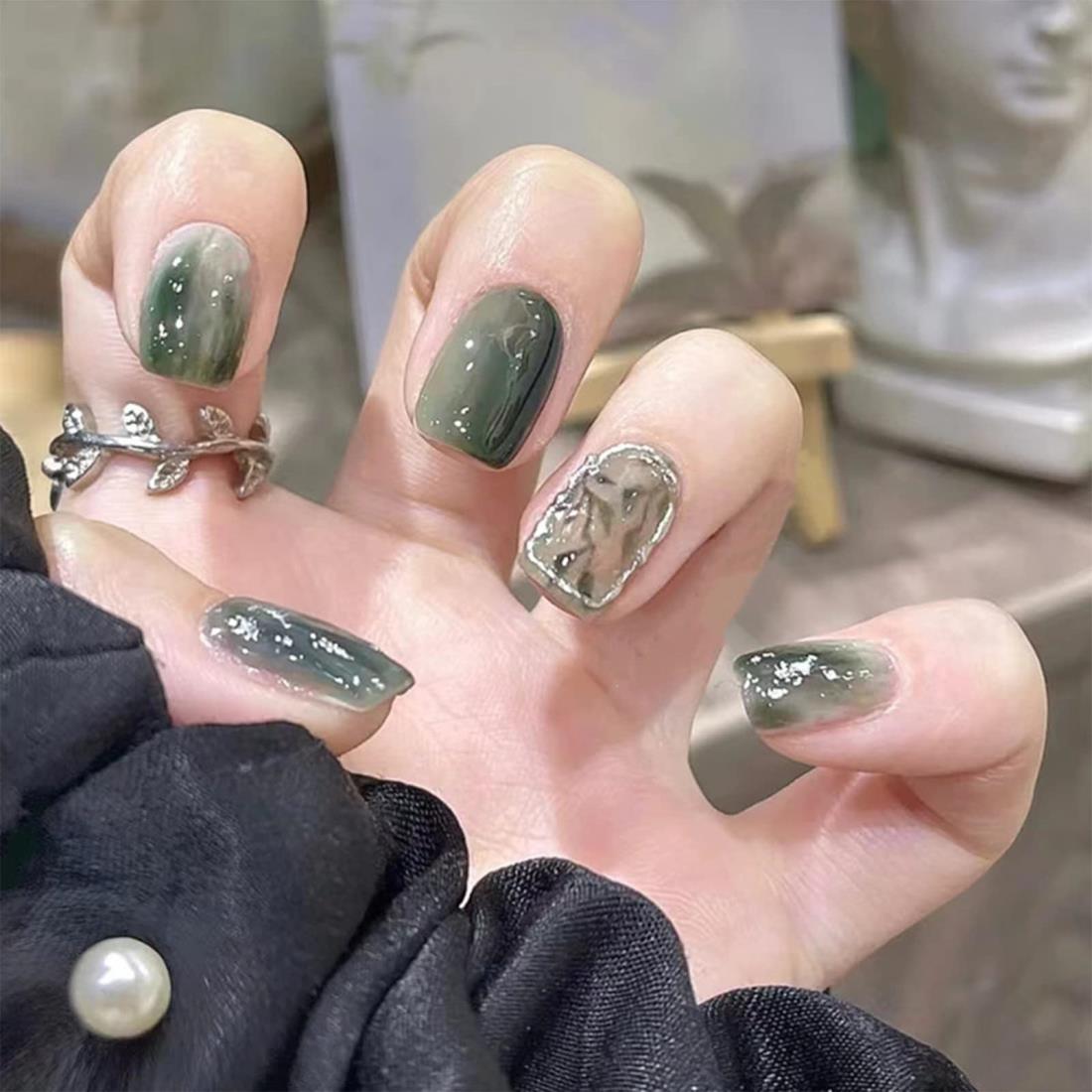 BHIDENAW ネイルチップ 24枚入 ネイルチップ ショート 春夏 ネイルチップ 人気 和風 かわいい シンプル おしゃれ 入学式 卒業式 結婚式 パーティー できます ネイルシール 花嫁ネイル 光沢 つけ爪 両面テープ ウッドスティック (若々しさ-36a, M)