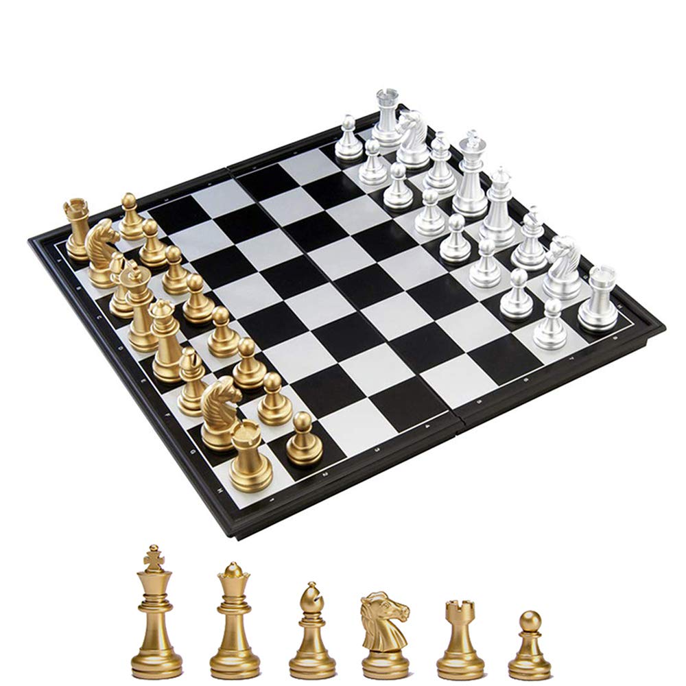 RAKOKOSUN チェスセット 国際チェス マグネット式 折りたたみ盤 チェスボード 金と銀の駒 収納便利 大人 子供 入門用 (M)