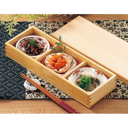 天然素材の雑貨ようび堂楽天市場店の檜 ミニ長手弁当 3ツ仕切 32x12xH5.7cm｜アングル2