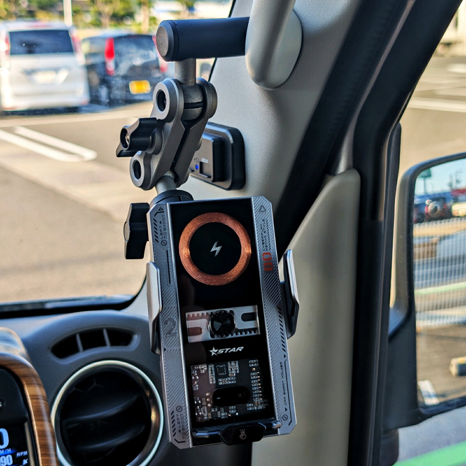 【充電ホルダーセット】アシストグリップのネジ穴に固定して使える車載T9モーションセンサー開閉スマホ..