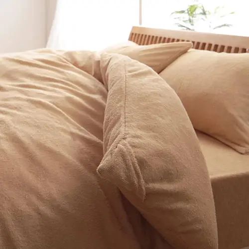 お客様の注目キーワードはこちら！掛け布団カバー シングル セミダブル ダブル クイーン キング 洗濯機可 速乾 シンプル親しみのあるタオル地素材にふんわり包まれる、コットン100％仕様の掛け布団カバーです。きめ細かなパイルが空気を含んでふん...