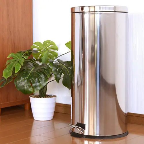 Wall Furniture - ダストボックス ペダル式 30L シンプル アーバン スマート コンパクト 水洗い可 蓋つき フットベダル 幅36cm 奥行き29.5cm 高さ65cm 18-0ステンレス ポリプロリレン シルバー