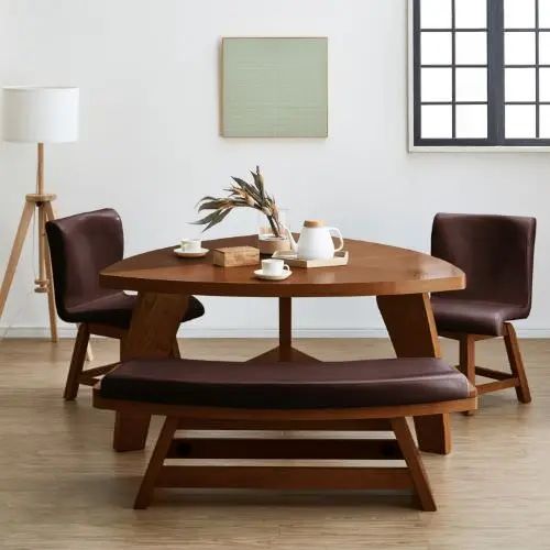 [ダイニング テーブル] 幅135cm 木脚タイプ 棚付き 天然木使用 オーク材 ラバーウッド材 ブラウン 重厚感 三角テーブル 厚みのある天板