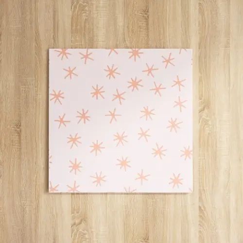 優しいピンク色でぬくもりを感じられる 北欧のファブリックパネル