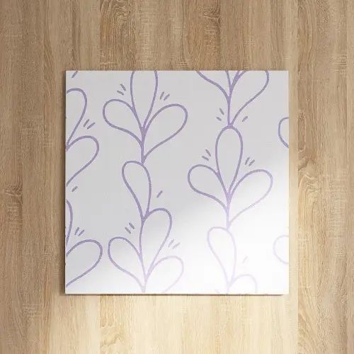 お客様の注目キーワードはこちら！薄いラベンダー色の可愛らしいデザイン ファブリックボード植物がぐんぐん上に伸びて成長していくようなデザインのファブリックボードです。優しいお色味のラベンダーカラーで、飾ればリラックス空間に大変身。落ち着いた配...