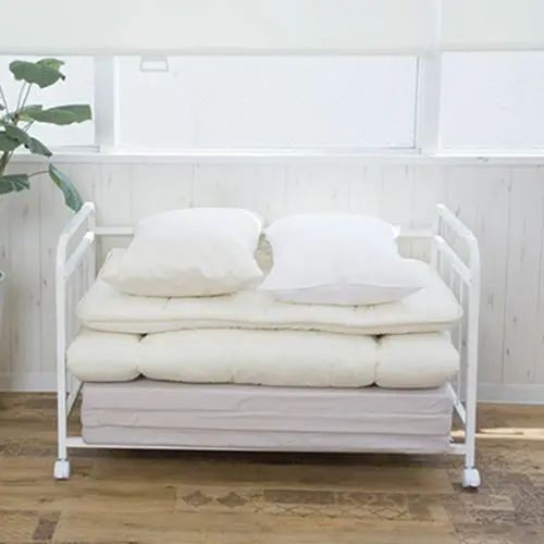 移動が簡単で風通しの良く保管に優れたデザイン 布団収納ラック