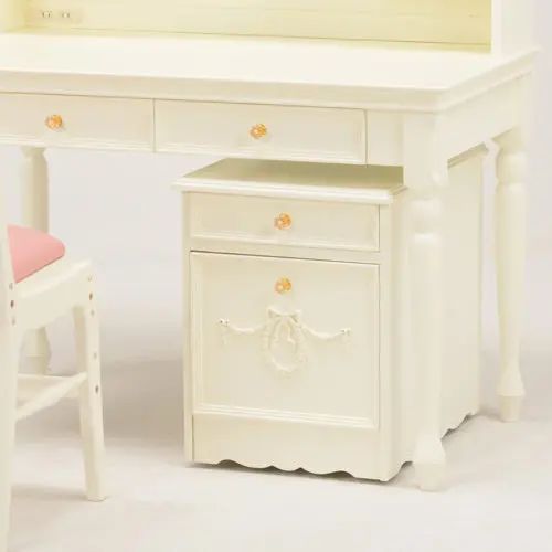 [リビング チェスト] サイドチェスト ホワイト リボンモチーフ クリスタル調取っ手 幅41.5cm 引き出し付き シンプル ナチュラル 姫系 コンパクト