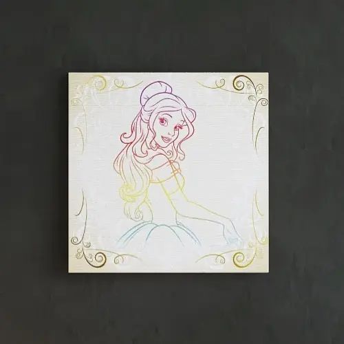 お客様の注目キーワードはこちら！[30×30] ベルのファブリックボード 美女と野獣 ディズニープリンセスレインボーカラーに上品なデザインで描かれたディズニープリンセスのベルが飾ったお部屋を華やかに彩ってくれます。飾ったら思わず「かわいい」...