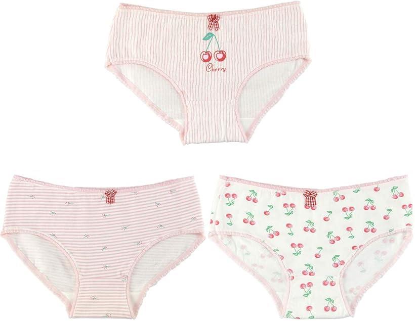 商品コード2b81lfnpsy商品名大きいサイズ XL 定番 プリント ショーツ 3色セット TOKYO GOODS MARKETブランドPURe:bonカラーピンクサイズ等XL・メイン素材: コットン、スパンデックス・ピンクを基調にした、可愛らしいショーツのお得な3枚セットです。・95％綿素材だから手触り・履き心地抜群。伸縮性もあるので安心です。・「サイズ」XL 身長165～175cm、体重60～85kg、ウエスト(約)80-89cm、ヒップ(約)87-96cm ＊若干の伸縮性がございます。サイズは目安とお考えくださいませ。・＊PURe:bon︎、TOKYO GOODS MARKET︎は登録商標です。掲載の商品画像と実際の色は、撮影の状況、モニター表示などで異なる場合がございますのでご了承ください。仕様・デザインは改良のため予告なく変更することがあります。※ 他ネットショップでも併売しているため、ご注文後に在庫切れとなる場合があります。予めご了承ください。※ 品薄または希少等の理由により、参考価格よりも高い価格で販売されている場合があります。ご注文の際には必ず販売価格をご確認ください。※ 沖縄県、離島または一部地域の場合、別途送料の負担をお願いする場合があります。予めご了承ください。※ お使いのモニタにより写真の色が実際の商品の色と異なる場合や、イメージに差異が生じることがあります。予めご了承ください。※ 商品の詳細（カラー・数量・サイズ 等）については、ページ内の商品説明をご確認のうえ、ご注文ください。※ モバイル版・スマホ版ページでは、お使いの端末によっては一部の情報が表示されないことがあります。すべての記載情報をご確認するには、PC版ページをご覧ください。ピンクを基調にした、キュートでお得なショーツの3枚セットです。3点ともXLの大きいサイズ。大きめサイズをお求めの女性におすすめです。薄ピンクの細ボーダーに小花柄、薄ピンクのストライプにチェリーのモチーフ、白地にチェリー柄が散りばめられたタイプの3枚をご用意しました。どれもウエスト部分に付いた小さいリボンと、さりげないフリルの飾りがキュート。カラーや柄がしつこくないので、気軽に履きやすいデザインです。95％がコットン素材でできており、柔らかくて履き心地も抜群。ある程度伸縮性もあるので、大きいサイズの方でも安心してご着用いただけます。デイリー使いとしてサイズに余裕のあるショーツが欲しい方はもちろん、コットン素材の使いやすいショーツが欲しい方まで、お気軽にお使いください。＊海外生産商品のため、縫製の甘さやほつれや糸くずの付着、シワ、薄汚れなどががある場合がございます。予めご了承くださいませ。