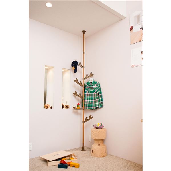 北欧風突っ張りポールハンガー/ハンガーラック 【WOOD】 フック/トレイ付き 〔リビング 子供部屋 玄関 寝室〕 (代引不可)