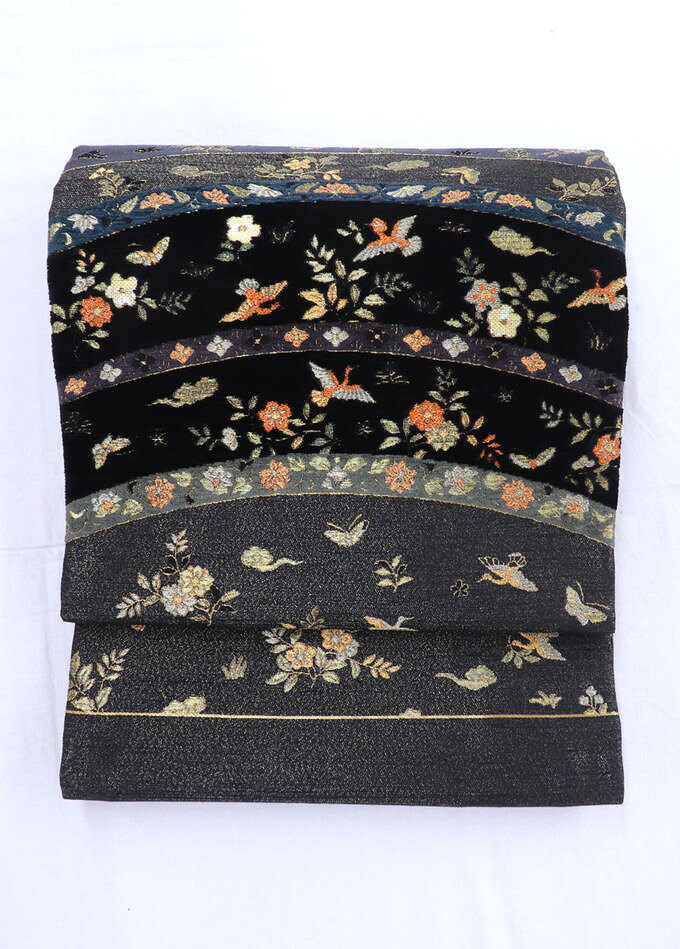 樂天商城 - 袋帯【新品◇未仕立て】正絹◆黒地・金通し　部分ビロード使用・螺鈿モール花鳥柄◆【477宮田織物（株）】訪問着・附下などに　洒落帯