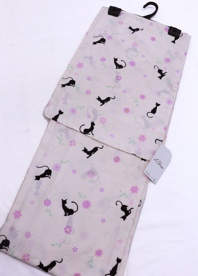 【猫好きさん必見】【扱いやすいポリエステルきもの】小紋 Mサイズ【単衣】◇新品【仕立上がり】淡いピンク色系 ポリエステル◆ネコ・猫柄