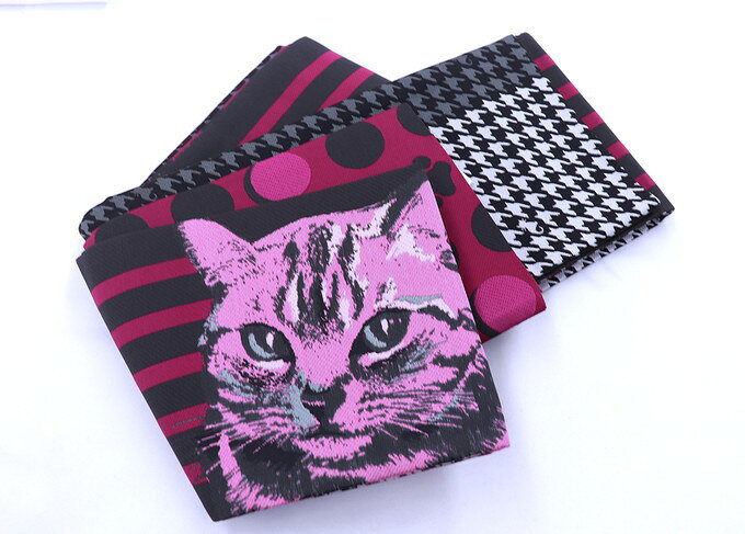 乐天商城 - 【猫好きさん必見★】浴衣帯◆袴下帯　半巾帯【新品】マゼンタピンク×黒　猫柄【Cat's‐eye】リバーシブル　半幅小袋帯 ◆小紋や街着・袴の下からチラリと見える帯にも★挿し色にも♪
