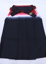 女の子用袴【5歳用】◆女児袴【リサイクル・中古品】◆黒×赤ぼかし 紐下65cm(対応身長120cm〜130cm)