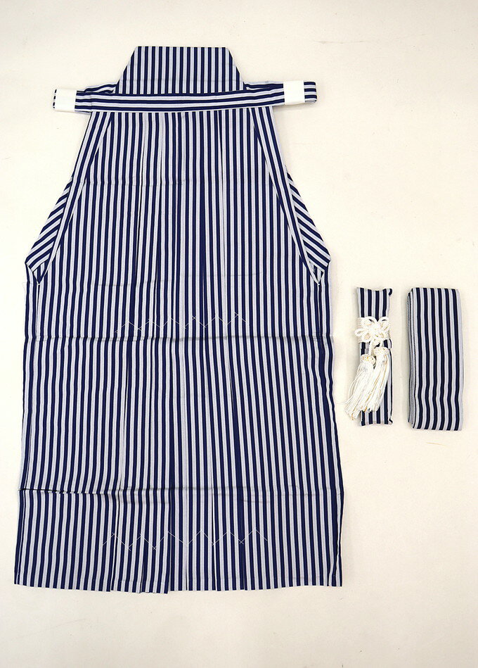 男の子【5～7歳用】◆袴・角帯・懐剣付【新古品】◆グレー地×青　縞柄　紐下70cm