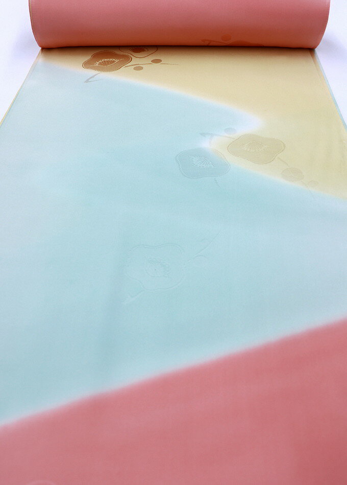 振袖用長襦袢地◆反物◇正絹◆ペールブルー・ピンク・イエロー系　椿　地紋入◆巾約37.0cm×18.0m　※訳アリ　画像参照※