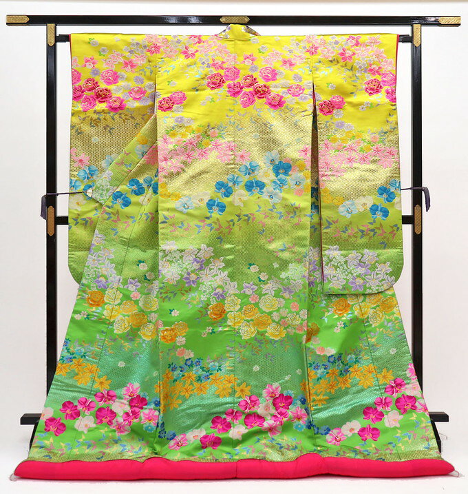 乐天商城 - 色打掛【中古】正絹◇黄色×黄緑×ピンク系他ラメ入　春色　花爛漫【状態ランクB】モダンでお洒落な色柄