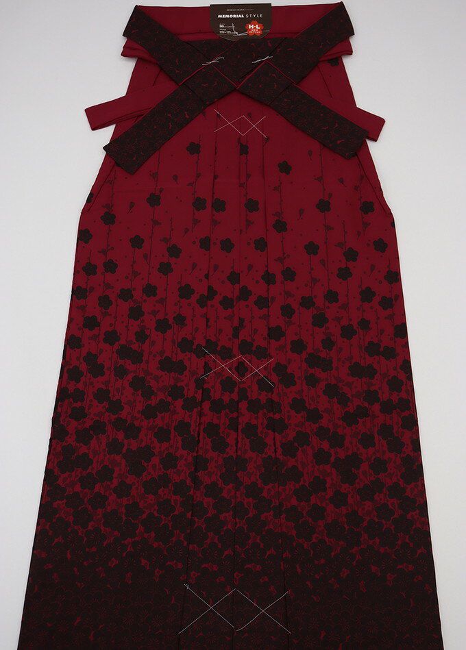 Pleated Skirt - 【大きめサイズ】女性袴/ポリ【新古品】はいからさん◇チェリーレッド×黒　小花柄◆シンプルで合わせやすい◎人気の色◆紐下：約98cm