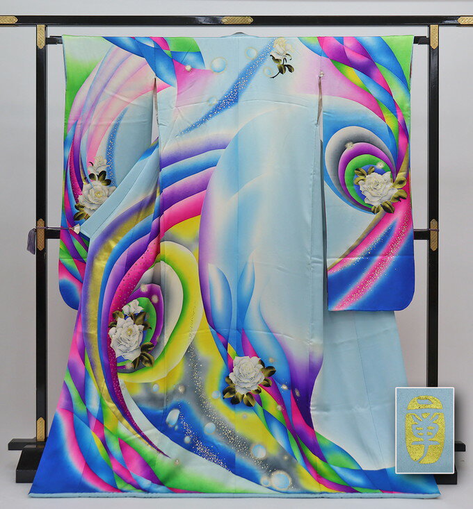 【友禅作家・秋山章ブランド】◇大振袖・引き振袖 【中古】薄水色ぼかし 薔薇・ラインストーン付き【状態ランクB】婚礼衣装◇正絹◎個性的で華やかな柄