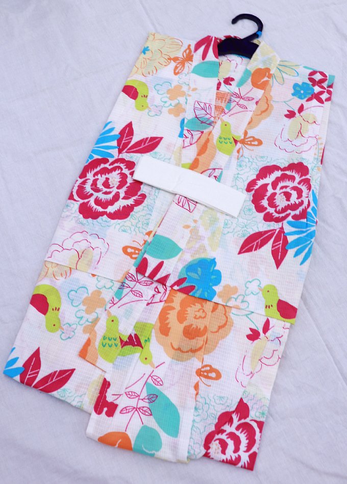 女の子　ジュニア浴衣　サイズ130　綿100％◇【新品】涼しげな変わり織　花爛漫・鳥　オフホワイト系