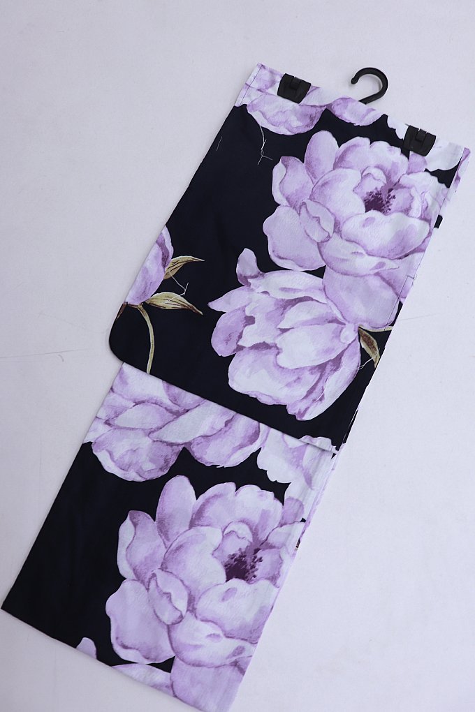 ◆平織り・フラット浴衣◆◇女性 M-Lサイズ◇綿100%【新品】濃紺地　大柄の花