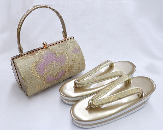 帯地の草履バッグセット【新品】◆草履サイズ（実寸約24.0cm）プレゼントにも◎薄クリームゴールド地