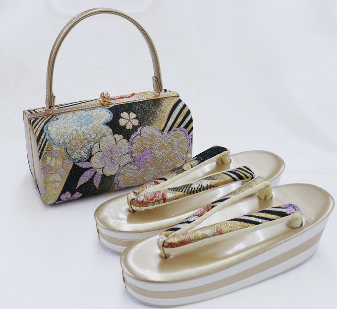 帯地の草履バッグセット【新品】◆草履サイズ（実寸約24.0cm）プレゼントにも◎黒地×ゴールド系